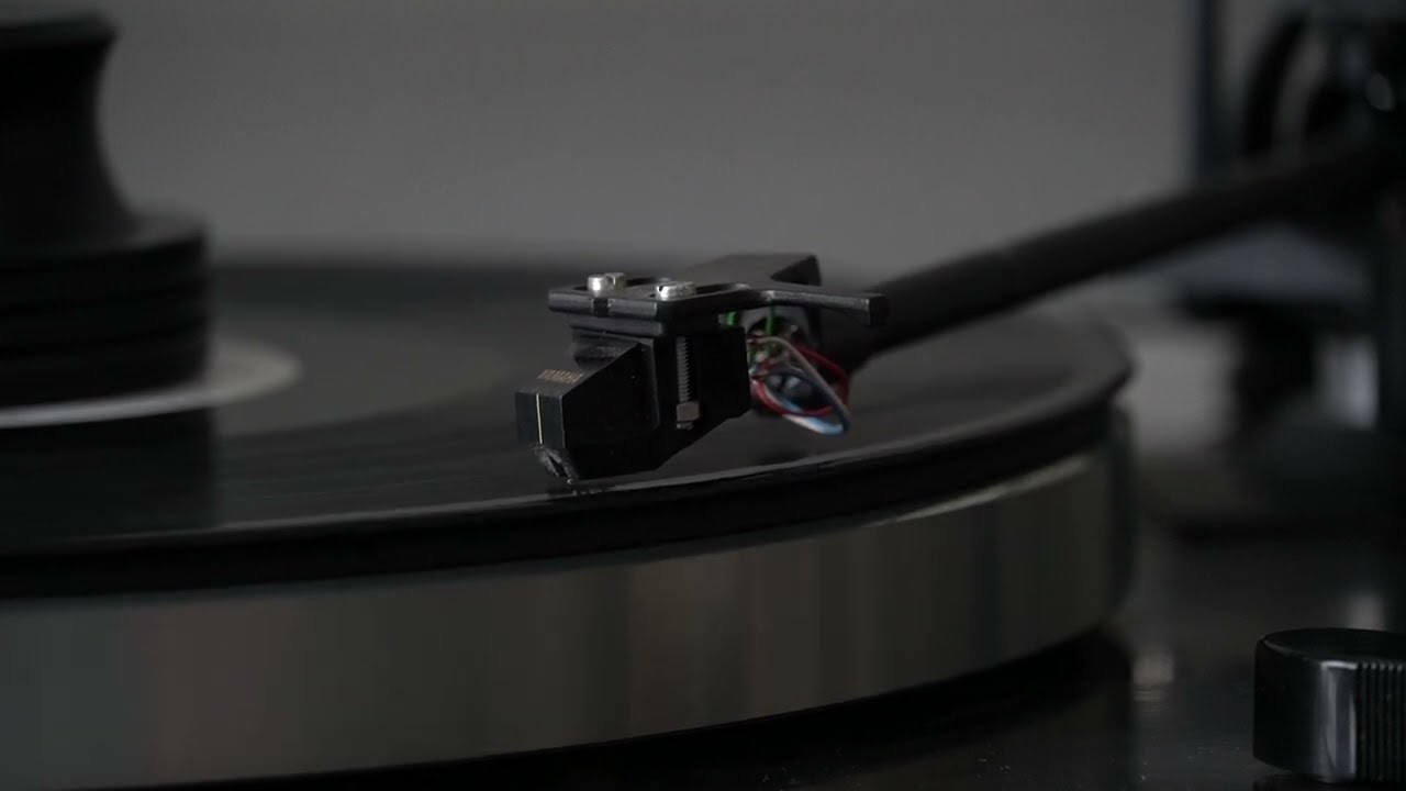 Thorens TD 316 | Yamaha MC-9 | Enya | Watermark | Orinoco Flow, Evening Falls