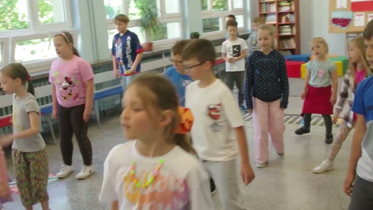 Szkoła Podstawowa nr 18 w Poznaniu - 50 lecie Piosenka