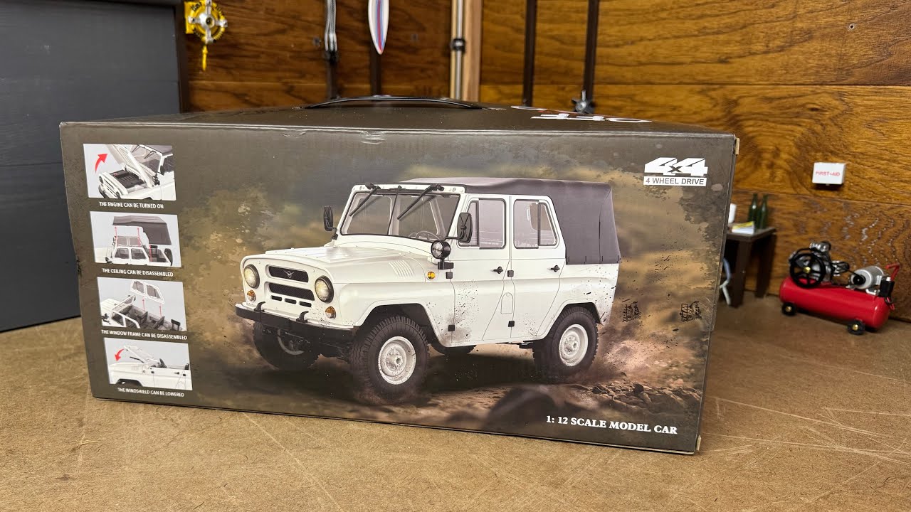 Распаковка нового WPL C94 UAZ-469 производства США.