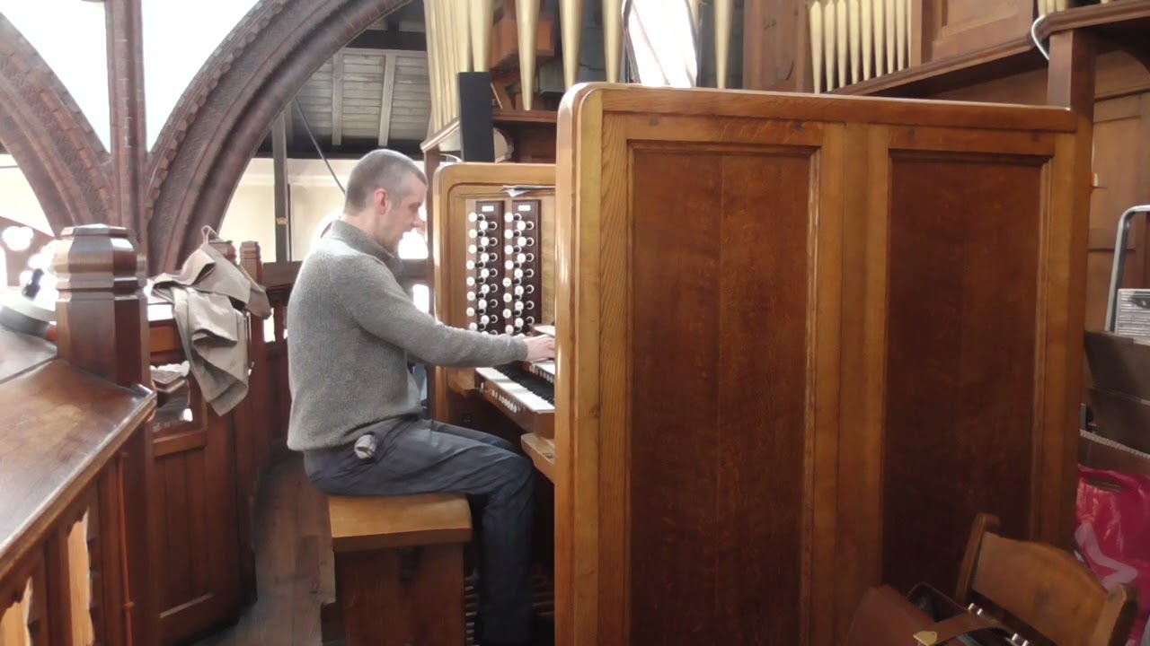 Come now, and praise - Our Lady and the Apostles Catholic Church, Shaw Heath, Stockport
