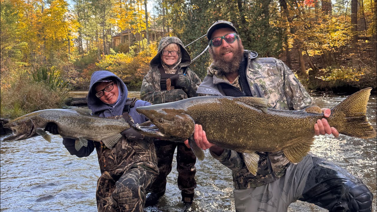 INSANE Michigan Salmon Run | King Salmon on the Fly with the Boys