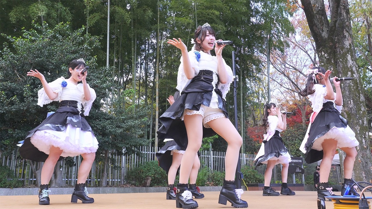 Little＊Spica(2025.11.29@小田急線狛江駅北口すぐ ほこみちステージ)