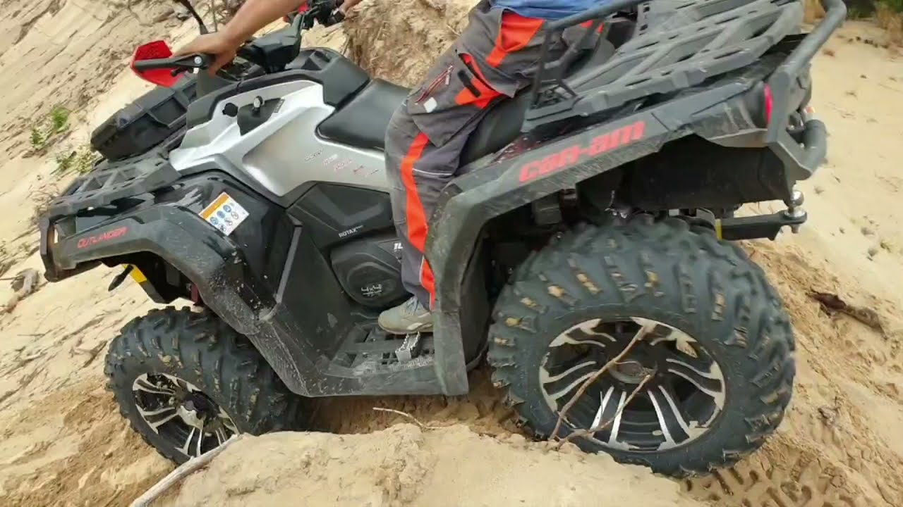 Yamaha Grizzly 700 vs Can Am 1000r Outlander, test w kopalni piachu