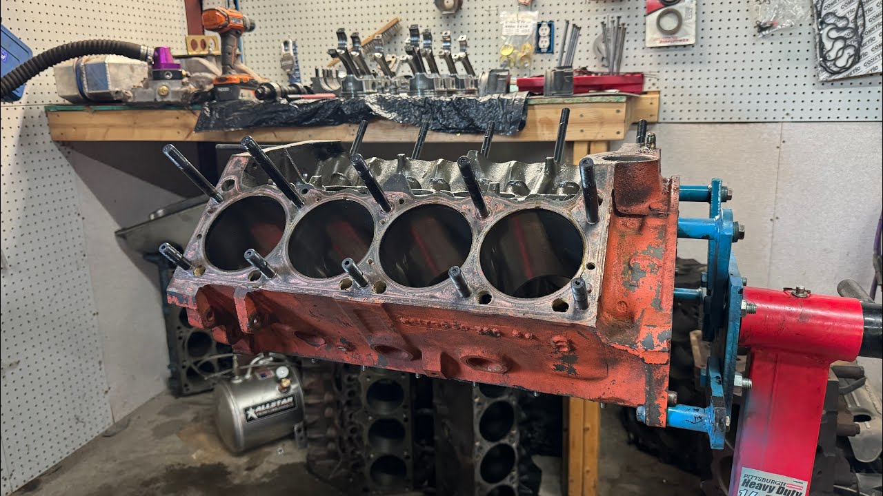 Модификации для смазки Small Block Mopar