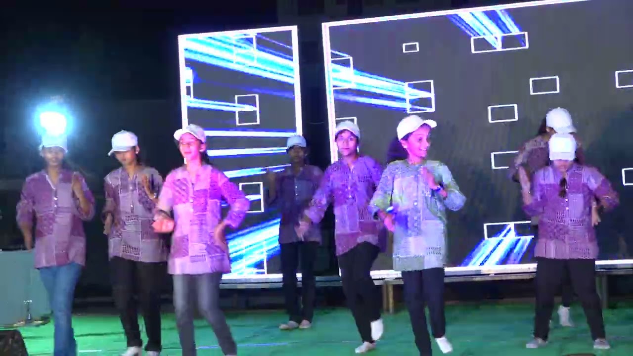 Girls Hindi mashup performance