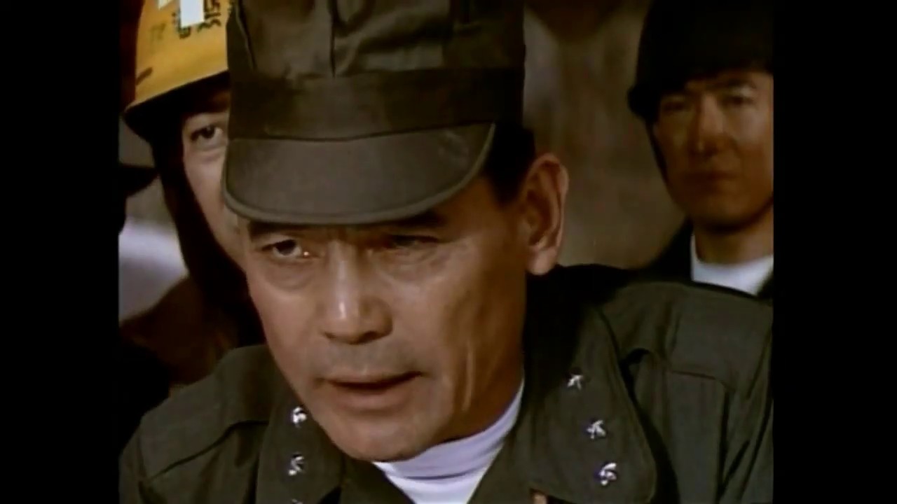 The essential Godzilla v Mothra (1964) in 90 seconds.