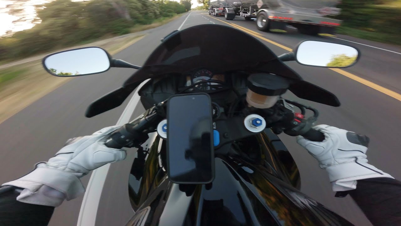MY FIRST TIME ON A CBR 600RR *INSANE*