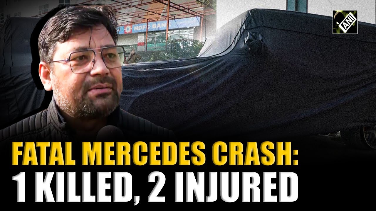 Авария с участием Mercedes: автомобиль сбил трёх пешеходов возле торгового центра Ambiance в Васа...
