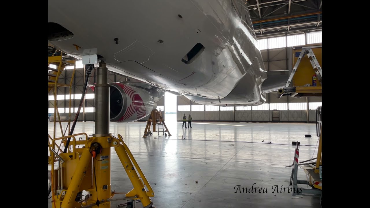 Airbus 319  Landing gear test