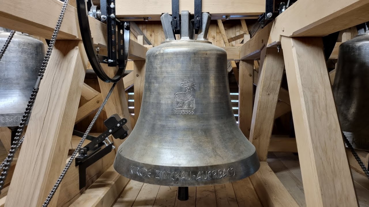 Kirche in Zwickau-Auerbach (Z) neues Gel&auml;ut