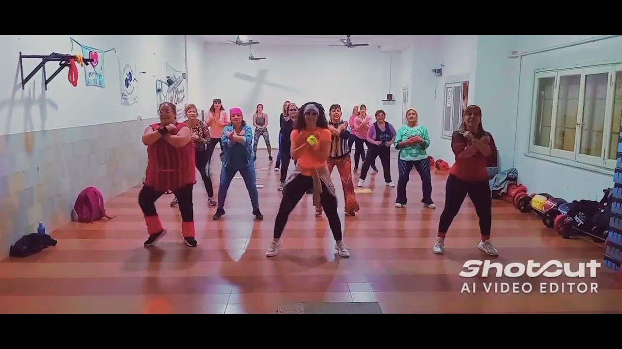 Abraham Mateo-Maniaca / Coreografía by Marisa Quiroga