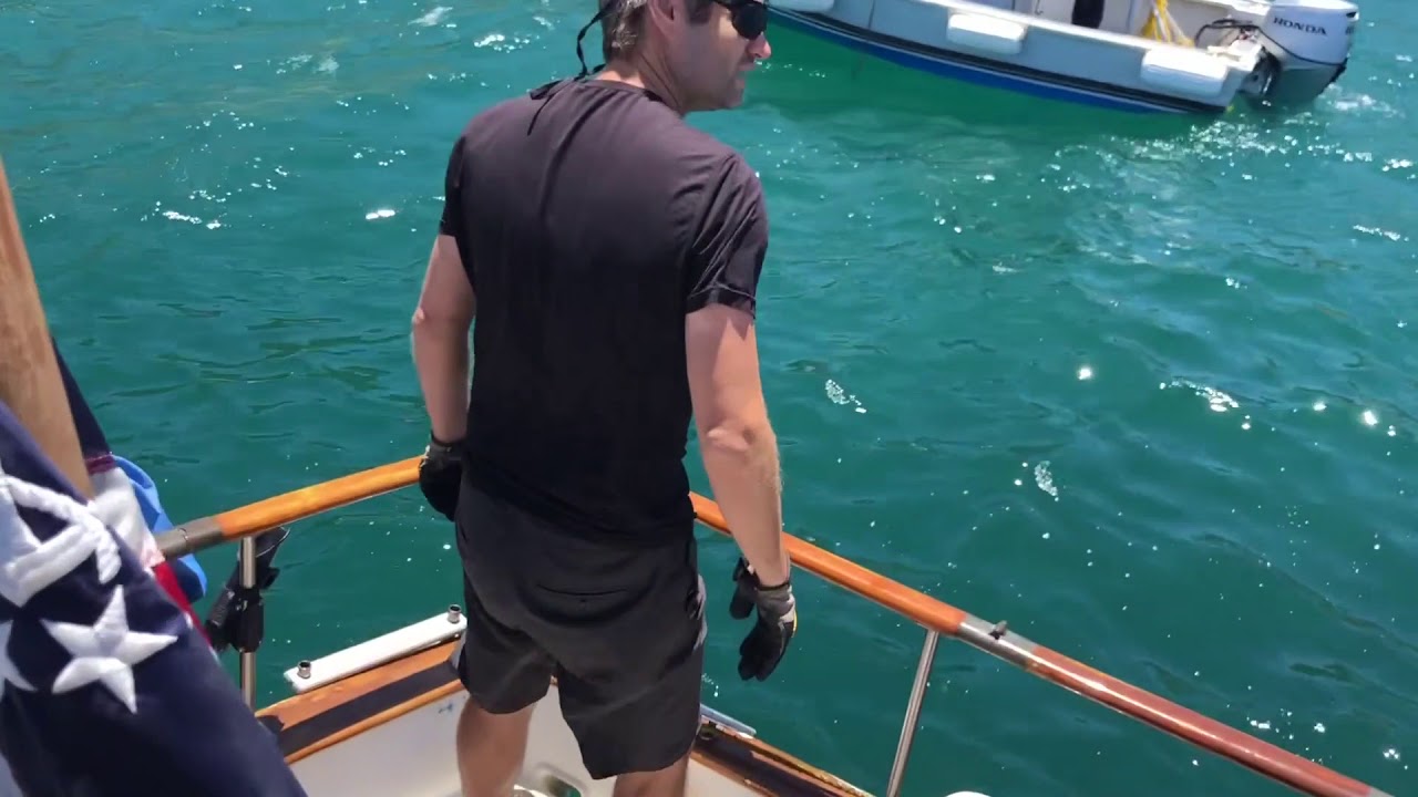 Windy Mooring Pickup Emerald Bay