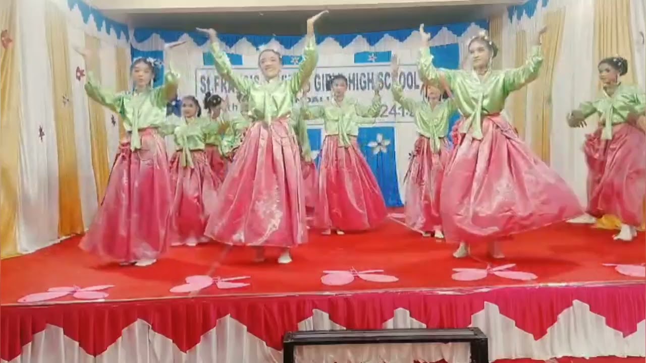 Vietnamese cultural dance|St. FX school, Pandalur 