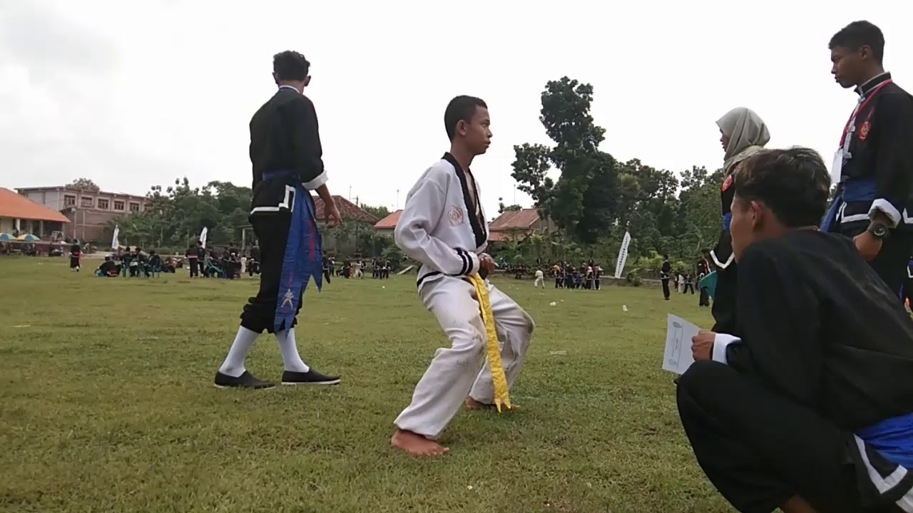 Tes Pendadaran IKS.PI KERA SAKTI  dari Sabuk Kuning ke Biru Cabang. Sragen 24-02-2019