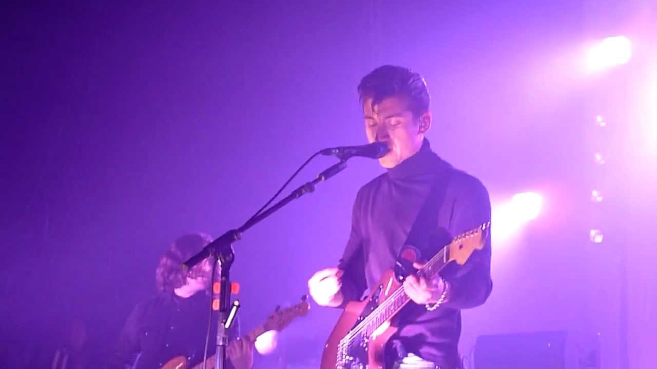 Arctic Monkeys - The Hellcat Spangled Shalalala  live @ Casino De Paris - Jan 31, 2012