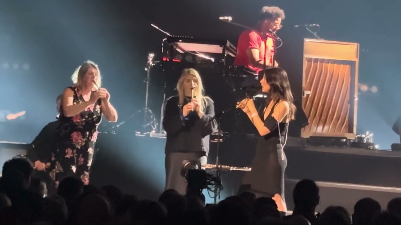Wolf Alice &ldquo;Gospel Oak with trad song intro & outro&rdquo; live @ Royal Albert Hall 29th March 2026 