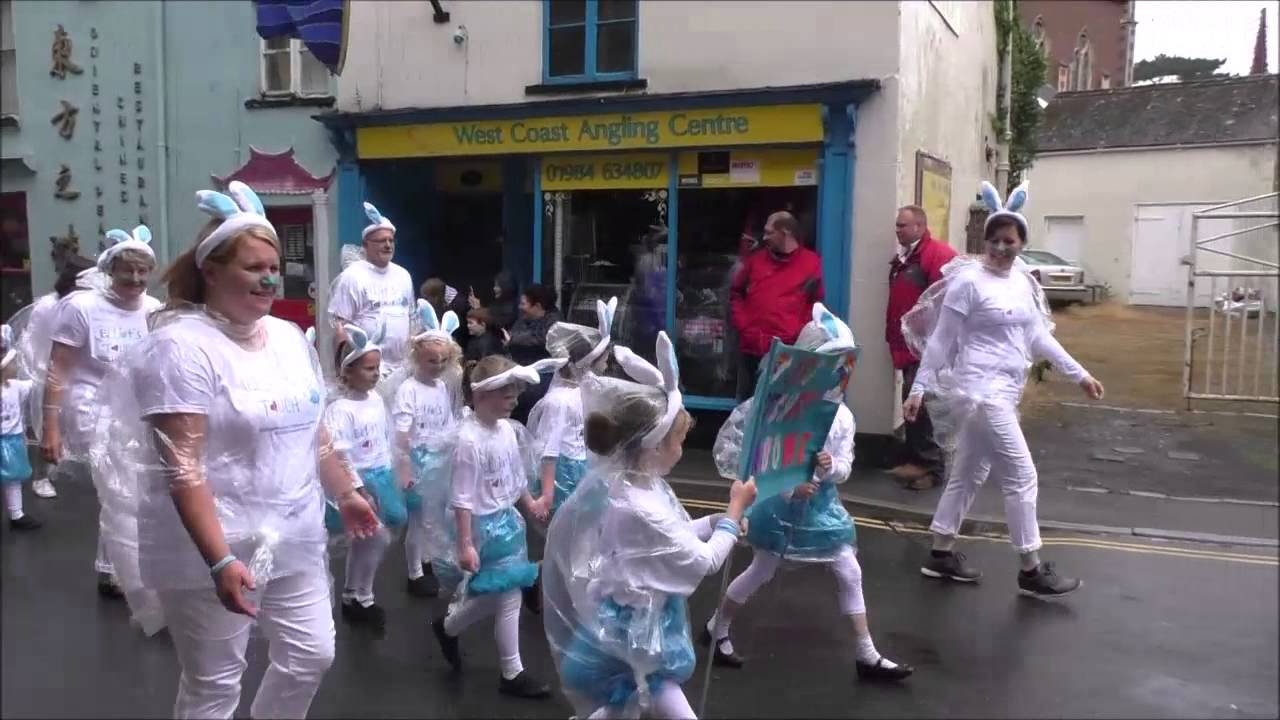 WATCHET CARNIVAL 2015  PART 2 IN SWAIN STREET