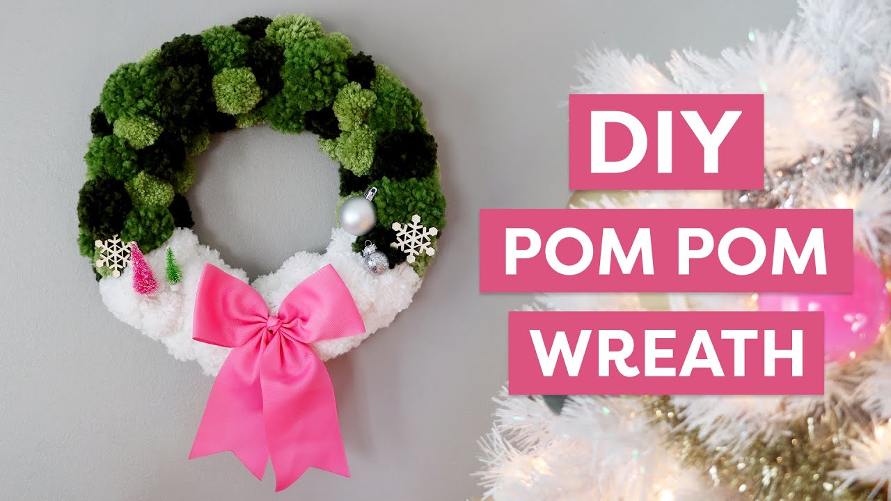 How to Make A Customizable Pom Pom Wreath | DIY Festive Wreath Ideas