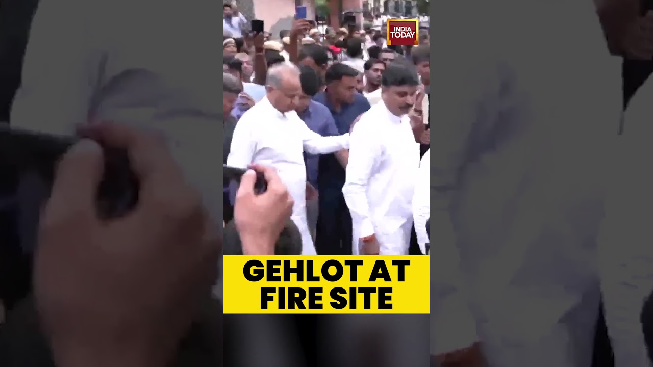 Ashok Gehlot Visits SMS Hospital After Fire Tragedy That Claimed Six Lives in Rajasthan
