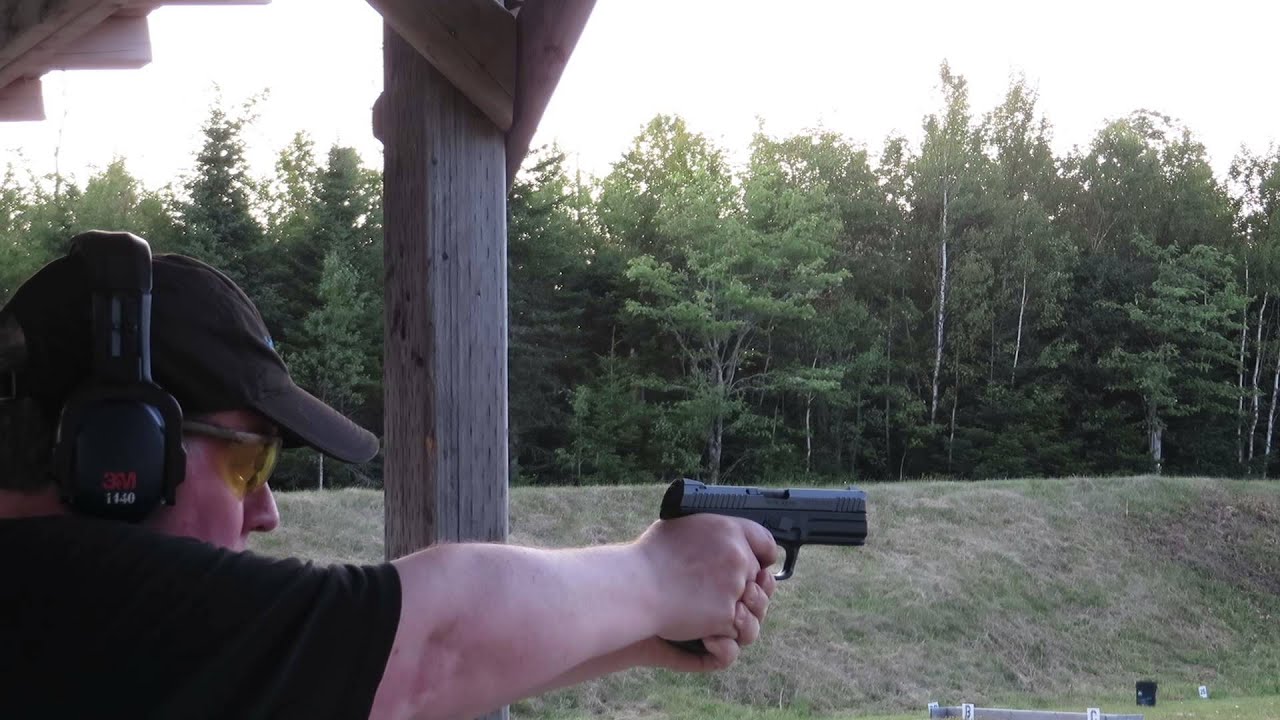 L9A1 vs Glock 19
