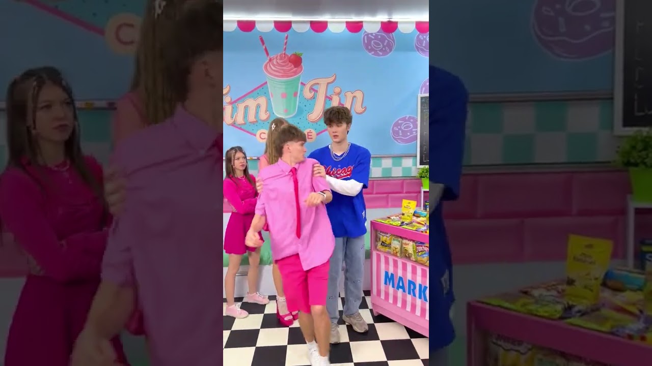 Are zach and tina in love?🤔💕🤗#crazycasa #timtin #foryou #trending #love #shorts #viralvideo #couple