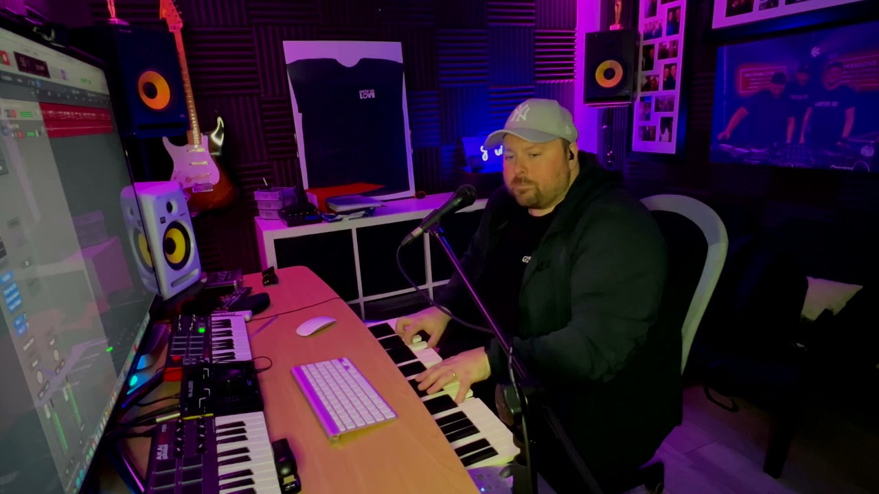 Tony Roberts - Garage Jam