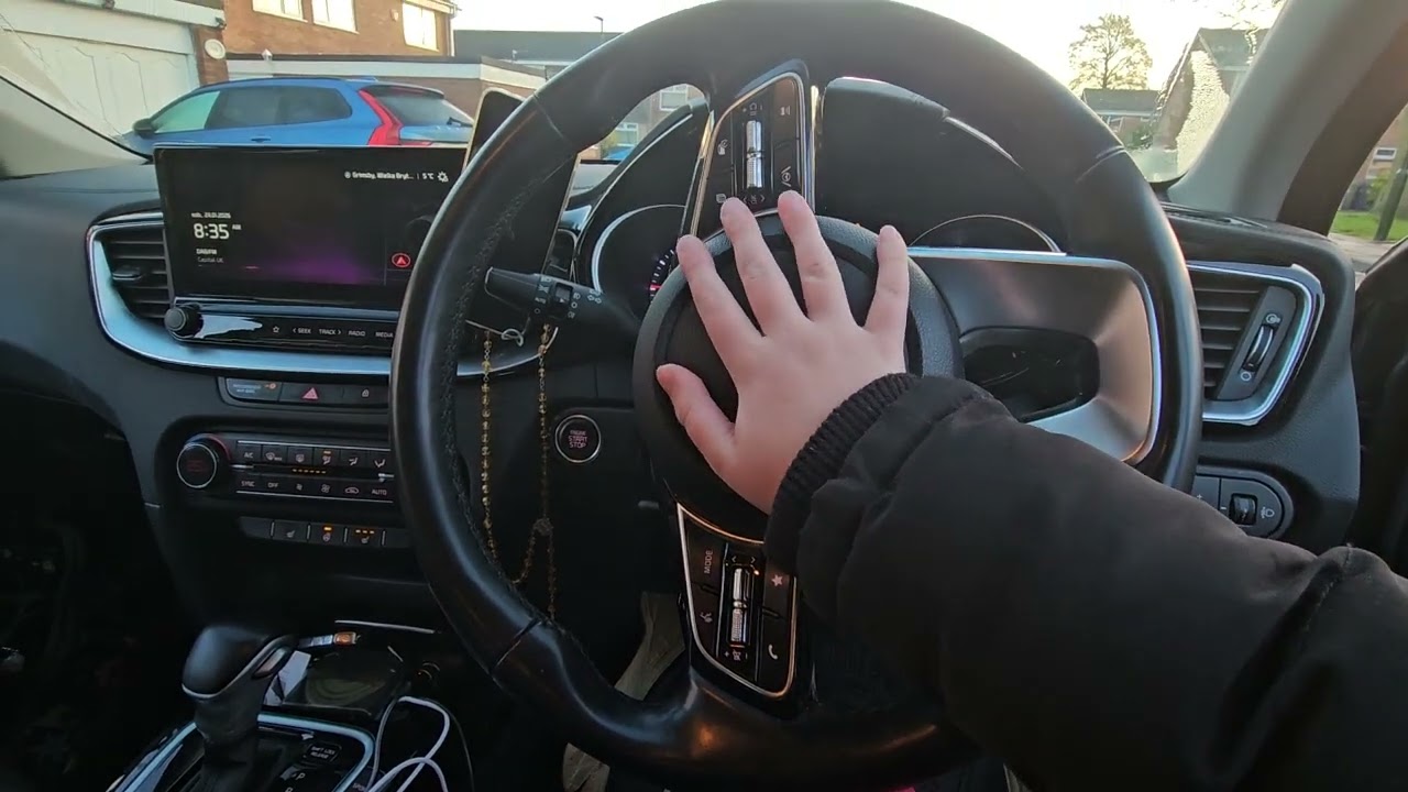 2025 kia ceed horn