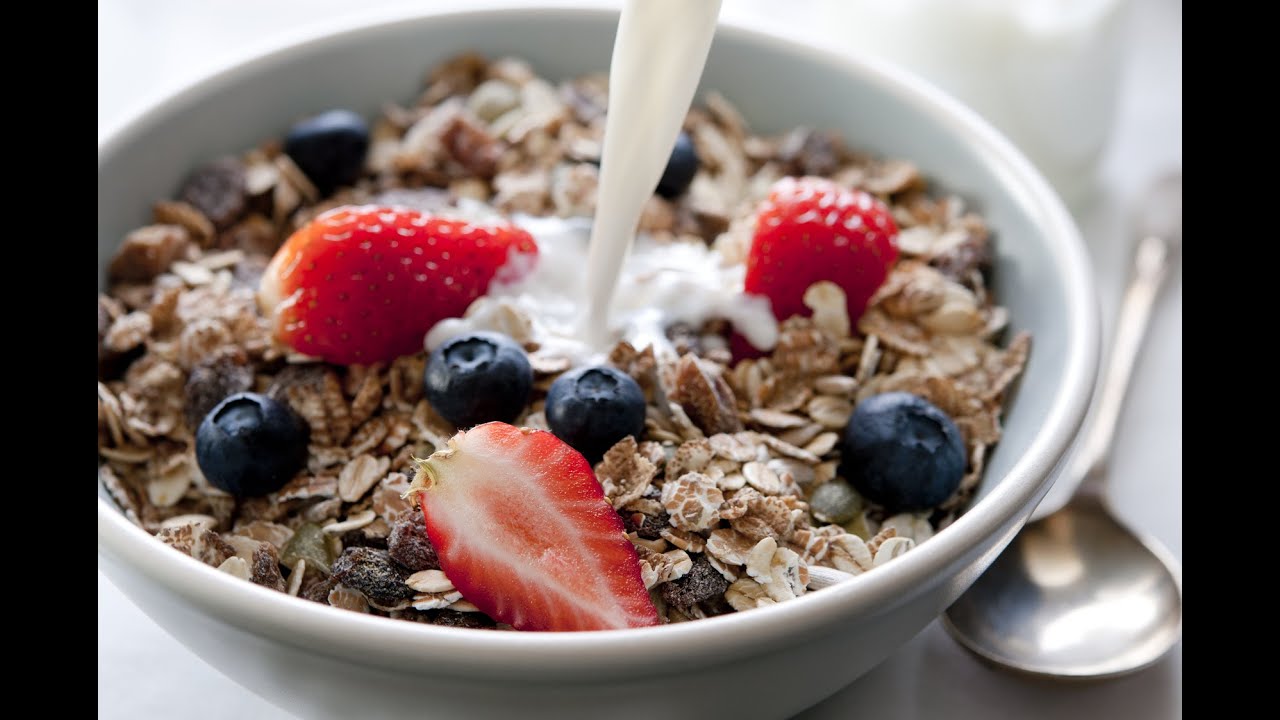 How To Make Cereal The Correct Way