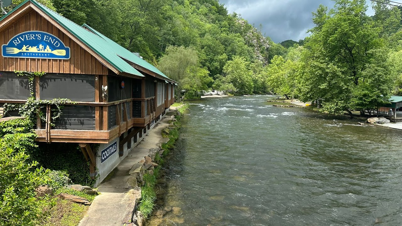A.T. MM 129–137 Tellico Gap to Nantahala Outdoor Center (NOC)