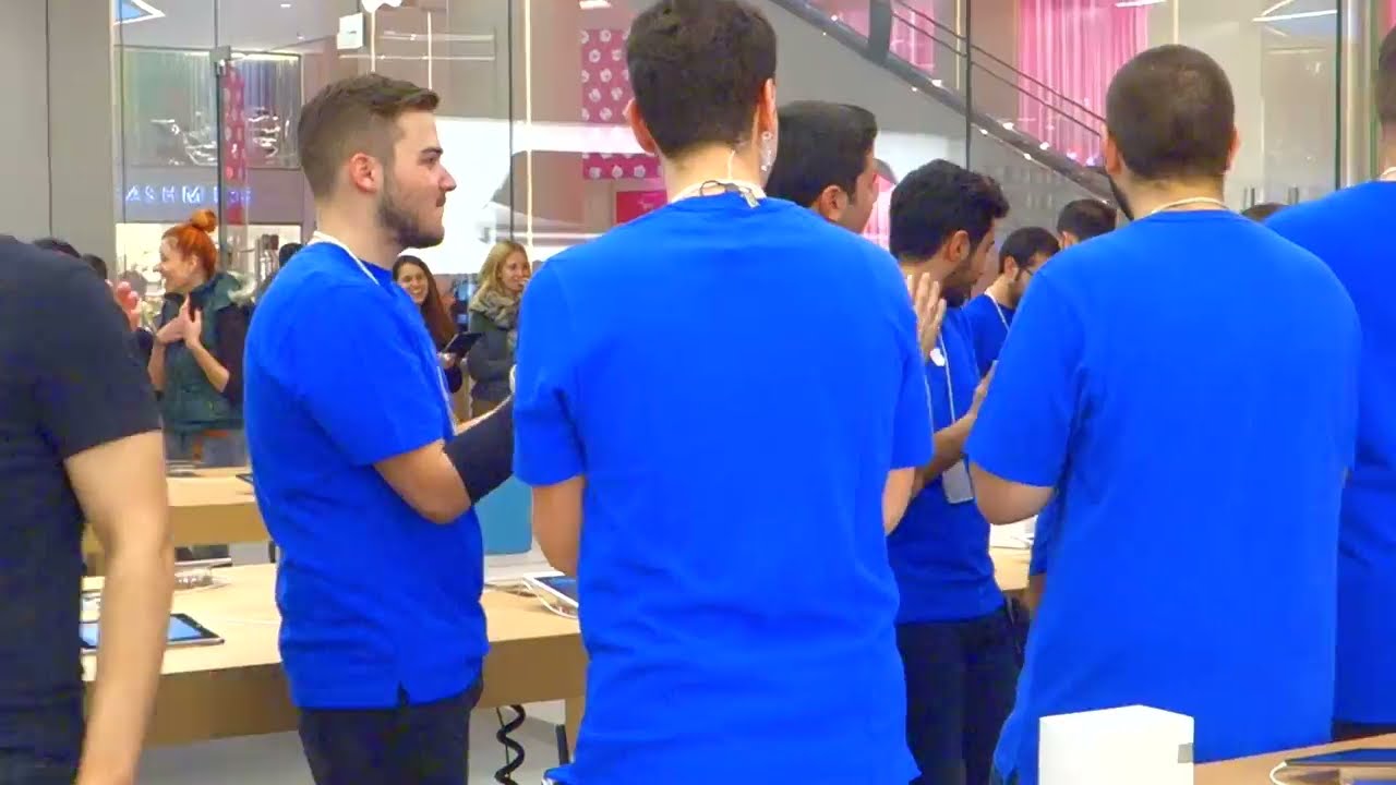 Apple Store Akasya AVM Açılış (İstanbul, 25 Ekim 2014)