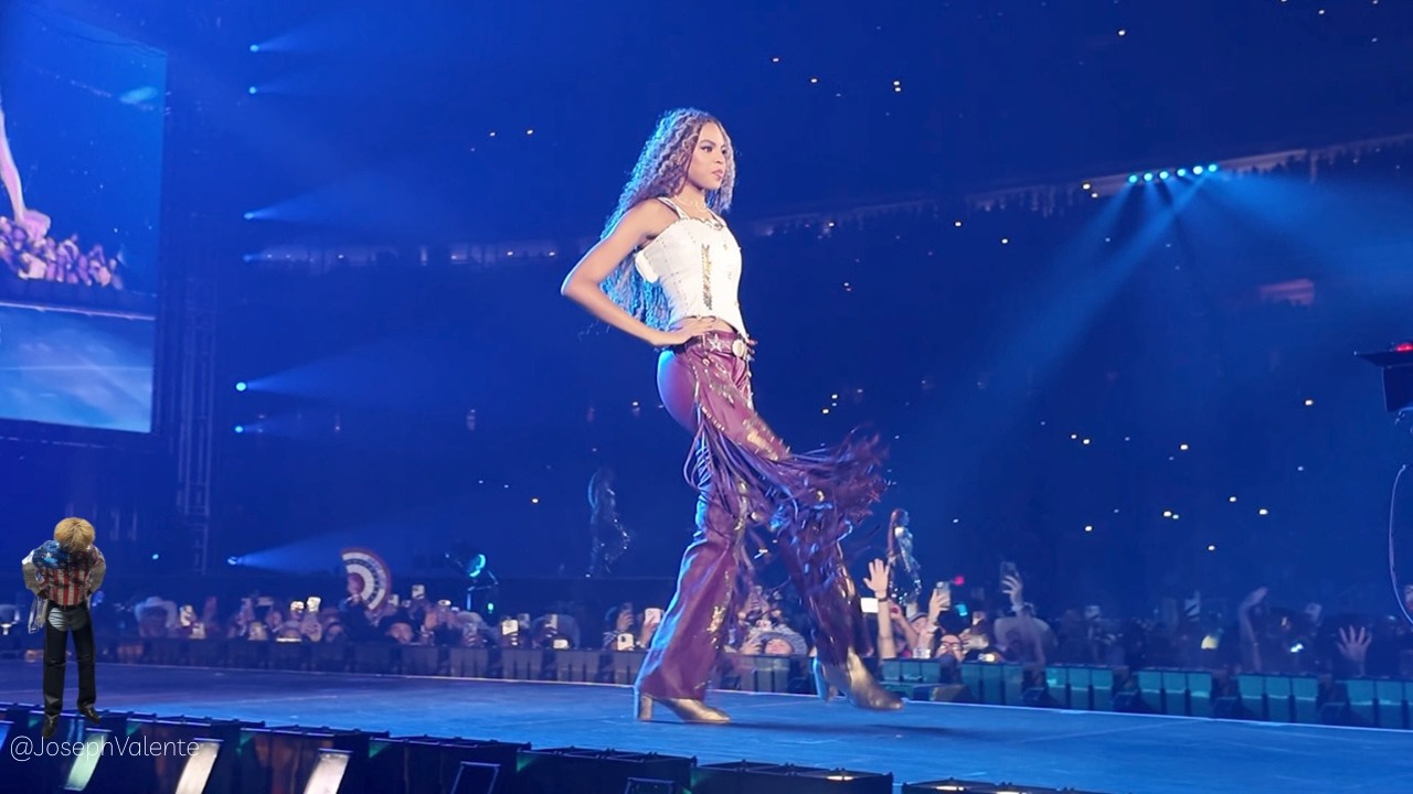 Blue Ivy’s “Déjà Vu” Solo After Ballroom Opener | Cowboy Carter World Tour, Houston Night 2