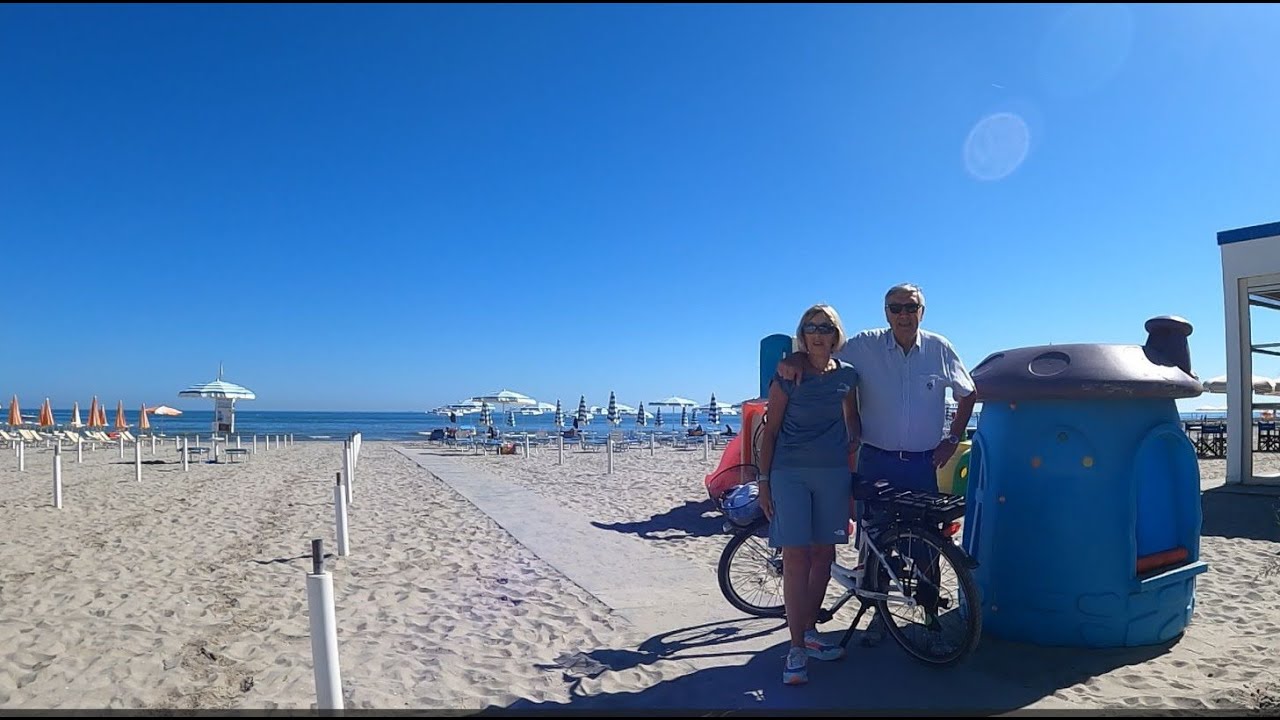CON LUISA IN BICICLETTA