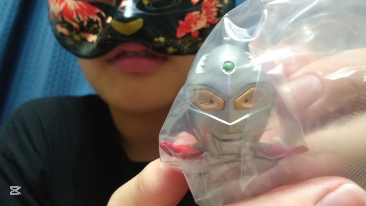 ♯ウルトラマンガチャ、♯アクションヒーローズ、開封動画