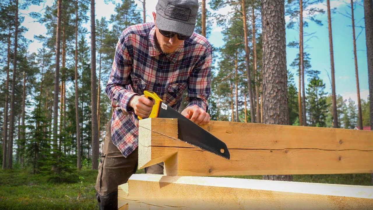 Project log cabin | Dovetail joint and carving