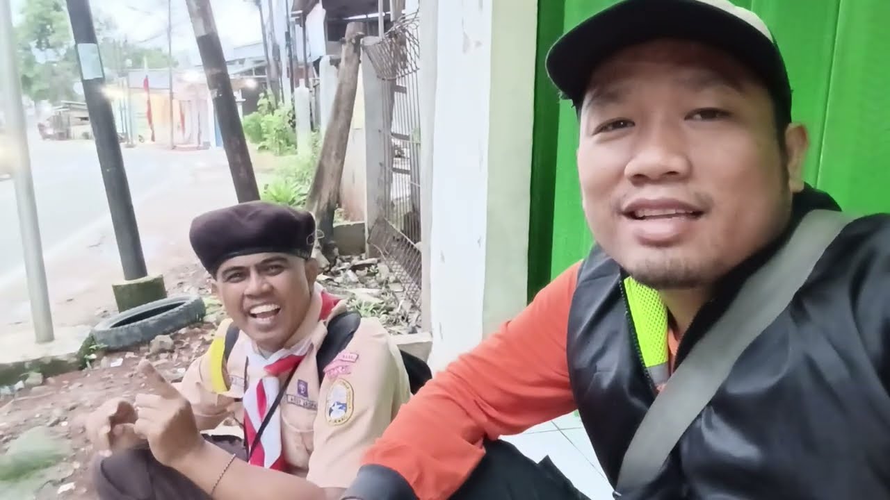 Berangkat Kerja Di Jakarta Naik Busway Cuma 2000 