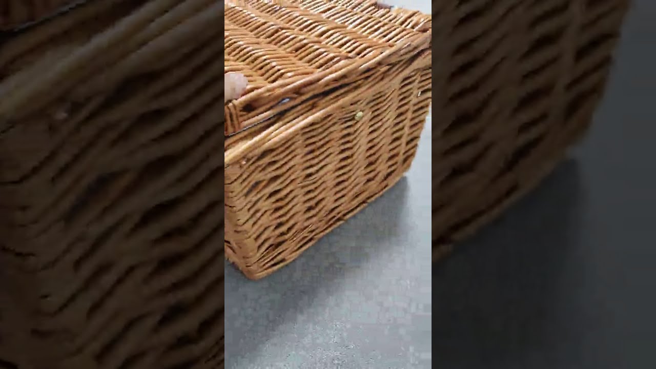 Arkmiido Retro Classic Picknickk&ouml;rbe, Picknickkorb mit Zubeh&ouml;r f&uuml;r 4 Personen