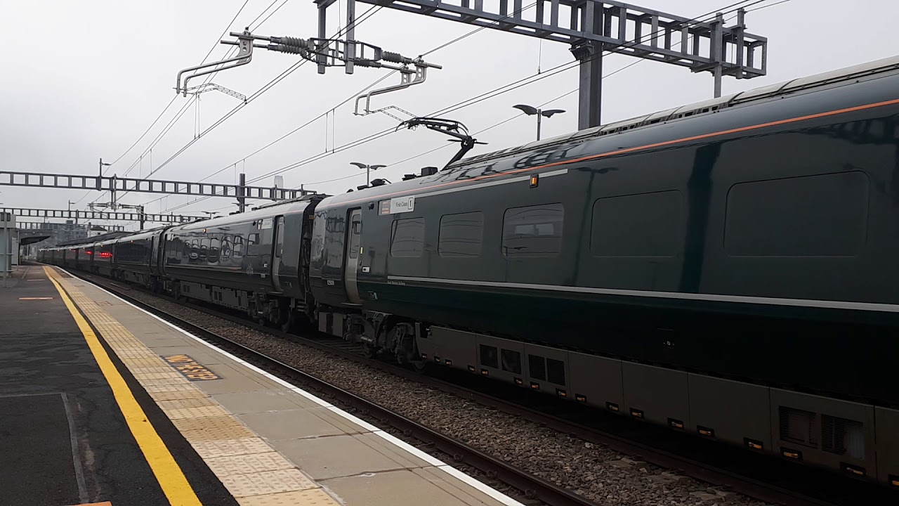Class 800 changing from diesel to electric mode @Didcot Parkway