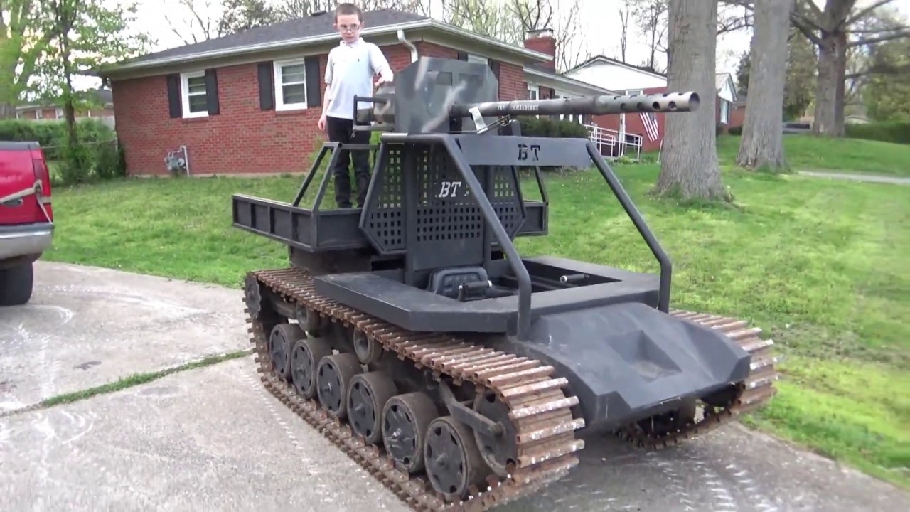 Tracked vehicle 2