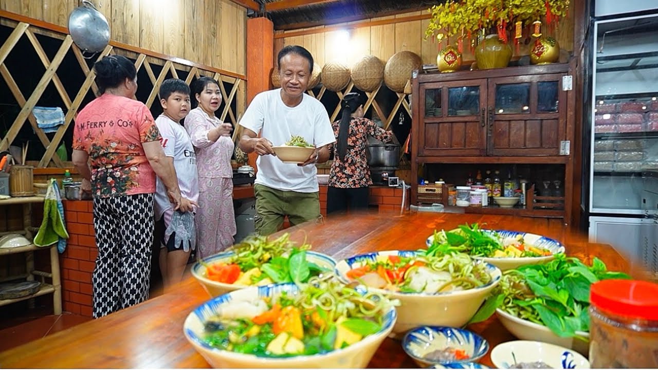 Buổi Tối Miền Quê Thêm Rôm Rã Khi Cả Nhà Cùng Nhau Nấu Nồi Bún Ốc Giò Heo Dân Dã | MTQH