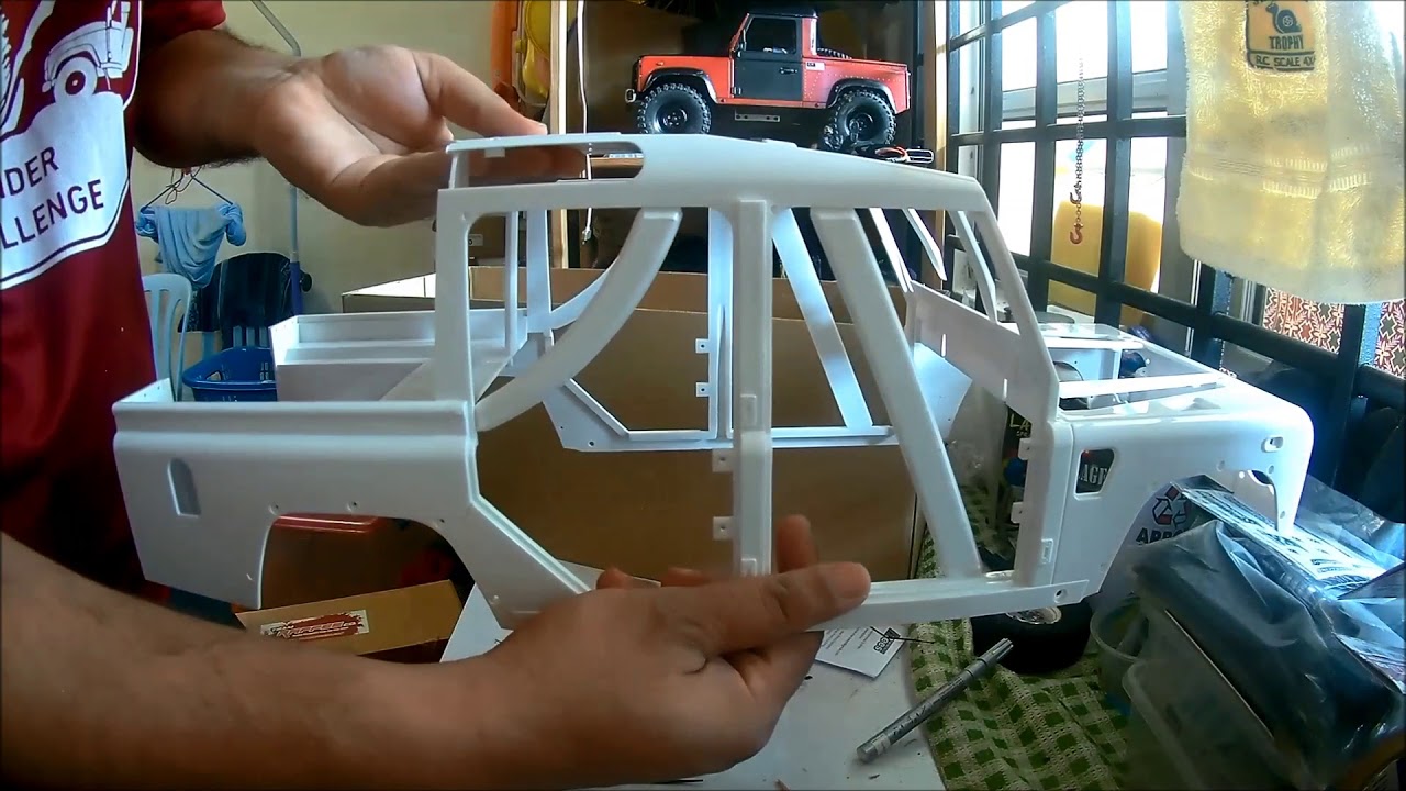 Unboxing Boomracing D110 kit & Team Raffee Co Land Rover D110 Station Wagon