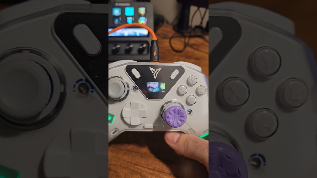 😅flydigi apex 4 custom emotes on screen #gaming #procontroller