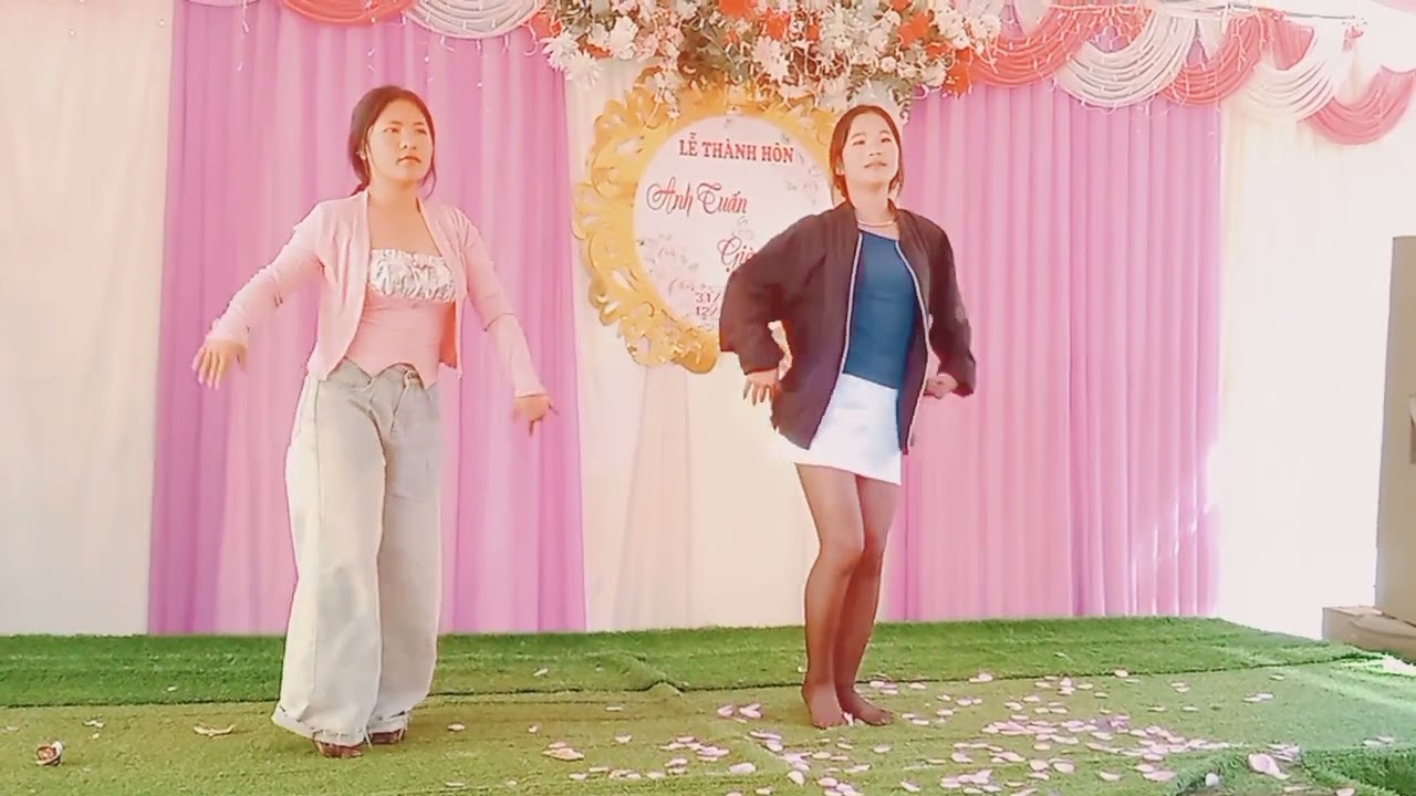 gái bản nawb haib kawg Li
