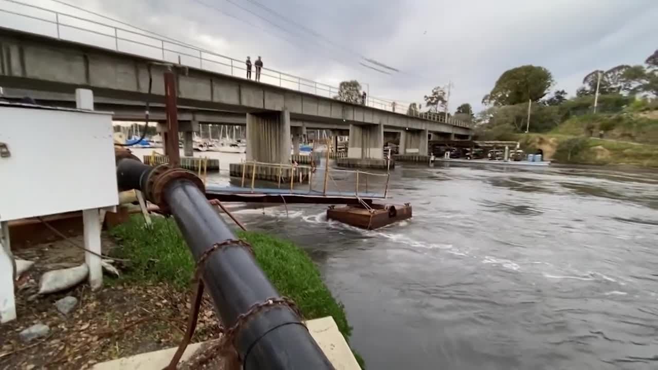 Santa Cruz harbor water surge due to tsunami