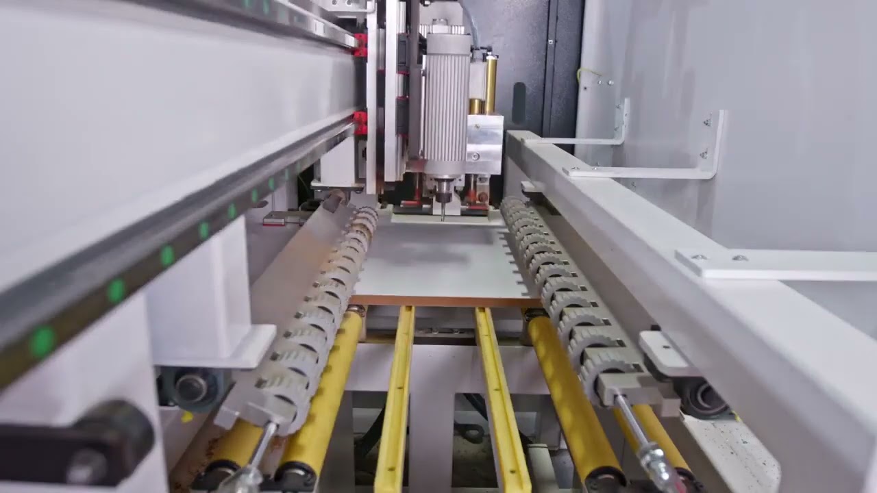 Durchlauf cnc für den Möbelbau von Omaksan Türkei