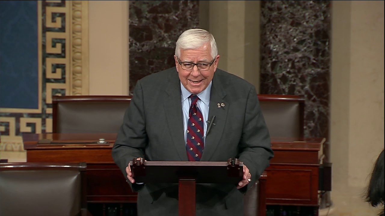 Enzi remembers life and legacy of Senator Richard Lugar