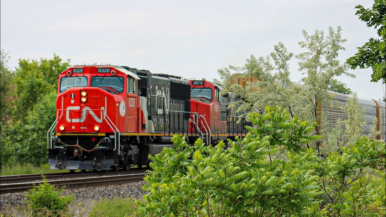 Two long Trains! CN E276 and Z100 at George’s Trains