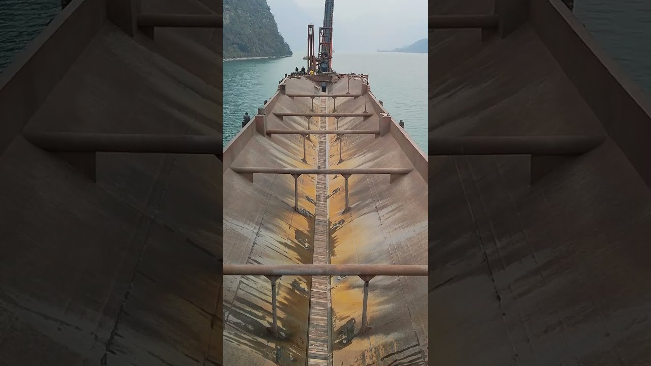 Barge unloading | Relaxing video