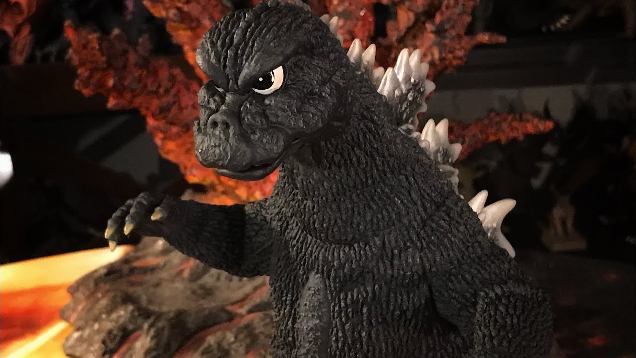 X-Plus Godzilla 1974 30cm Favorite Sculptors Line Standard Edition Figure Review!!!