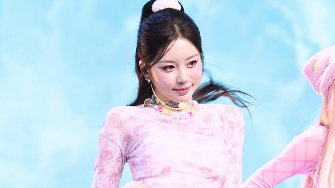 tripleS 혜린 'Bubble Gum Girl' 직캠 (4K 세로 / msnz Comeback Showcase / 2025.11.24)