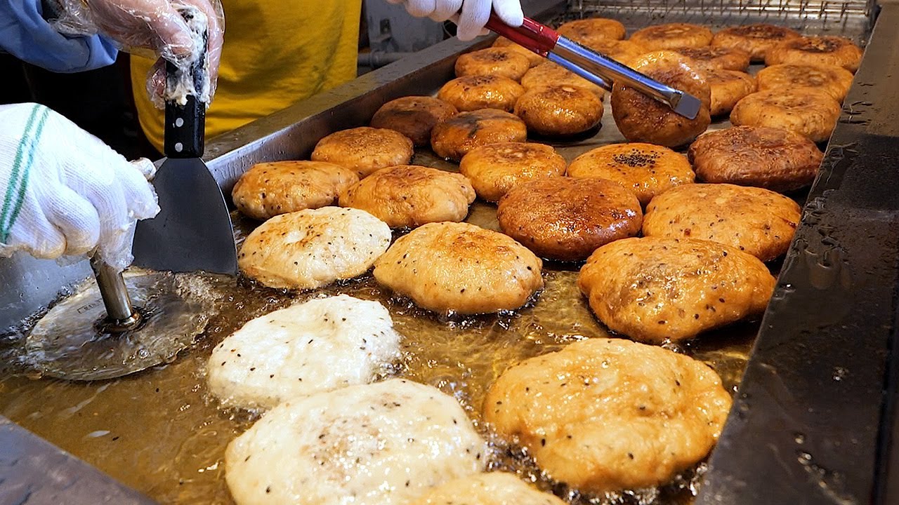 Popular Korean Traditional Sweet Pancake Hotteok - Korean Food